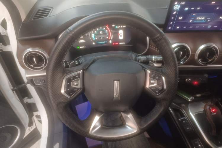 Used Wey VV6 2020 2.0T Two-Wheel Drive Smart Enjoyment+
