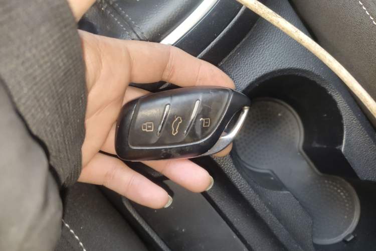 Used Roewe i5 2020 1.5L Manual 4G Connect Luxury Edition
