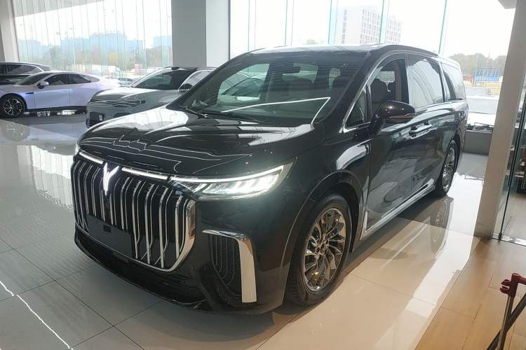 Used VOYAH Dream 2024 PHEV Ultra-Long Range Flagship Edition