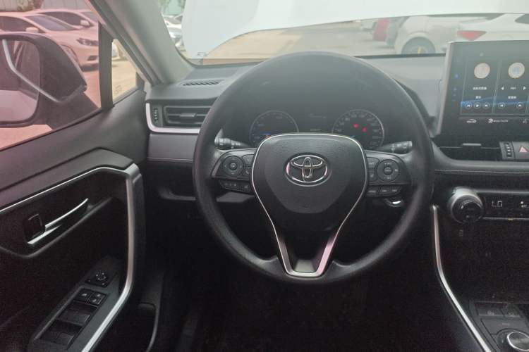 Used Toyota Wildlander 2020 Dual-Motor 2.5L E-CVT Four-Wheel Drive Luxury Edition Steering Wheel