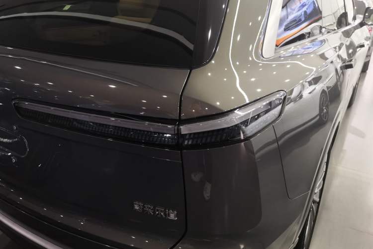 Used ONVO Luxeed L90 2025 Model—Ultra Six-Seater Version Right Rear Taillight