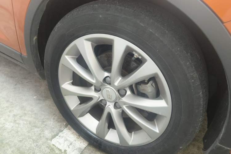 Used Geely Auto Emgrand GS 2016 Elegant Edition 1.3T Automatic LingShang Model Right Front Wheel Hub