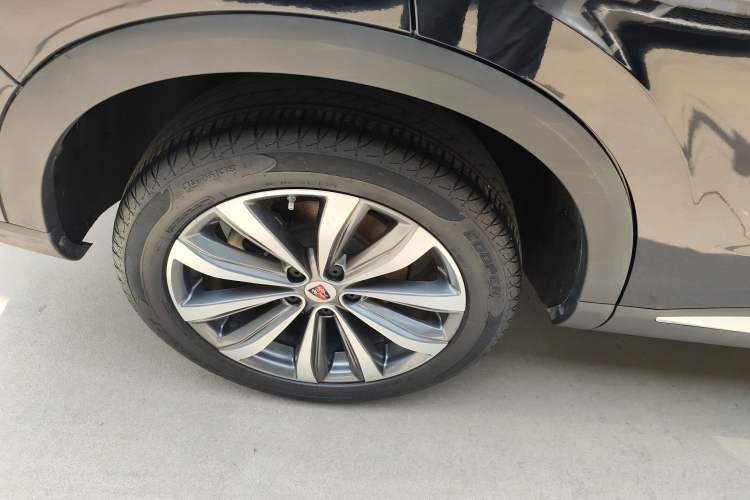Used Roewe RX5 MAX 2019 400TGI Automatic 4G Connect Luxury Edition Right Rear Wheel Hub