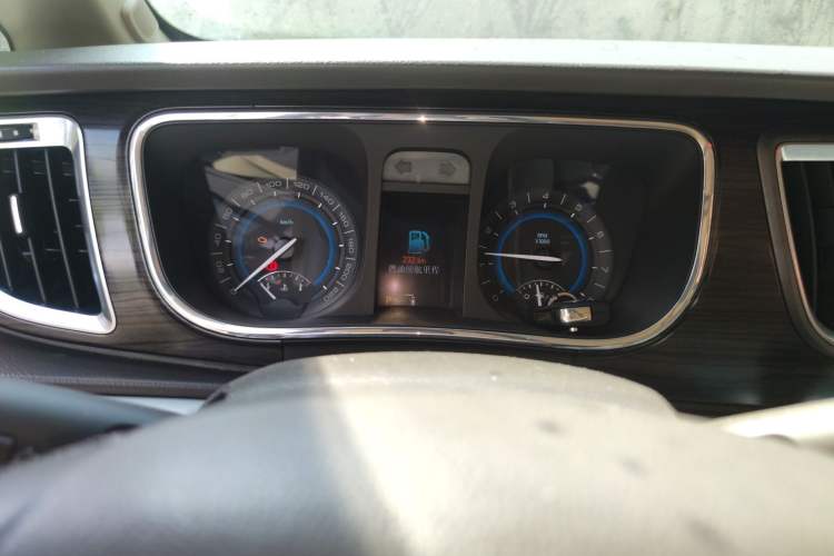 Used Buick GL8 2011 3.0L GT Luxury Business Haoya Edition Instrument Cluster