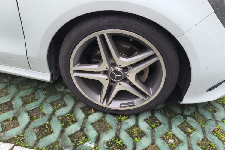 Used Mercedes-Benz CLA 2018 CLA 200 Sport Edition Right Front Wheel Hub