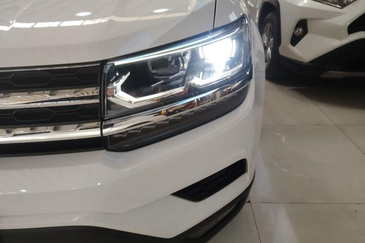 Used Volkswagen Tharu 2021 330TSI All-Wheel Drive Luxury PLUS Version
