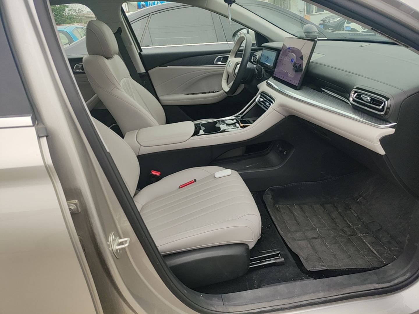 Geely Galaxy Stellar 6 2026 Model 125km Exploration+ Edition — снимка 19