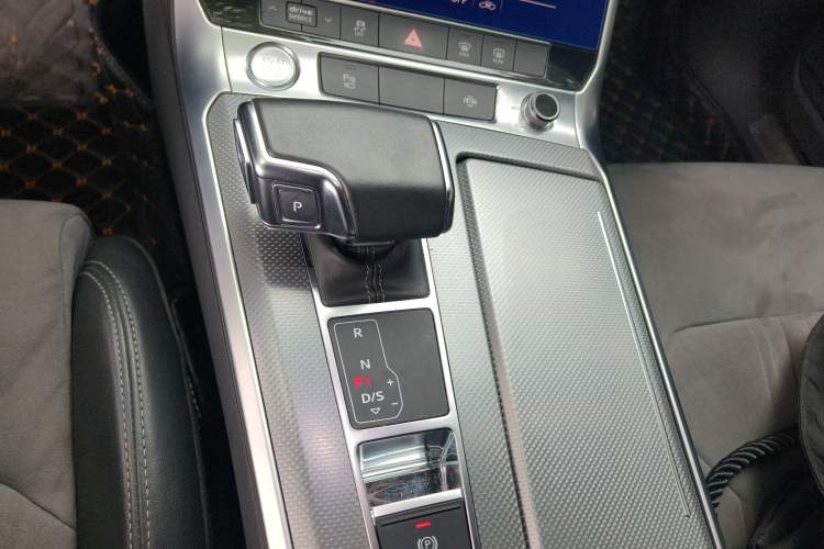 Used Audi A6L 2019 45 TFSI Prestige Dynamic Edition Gear Lever