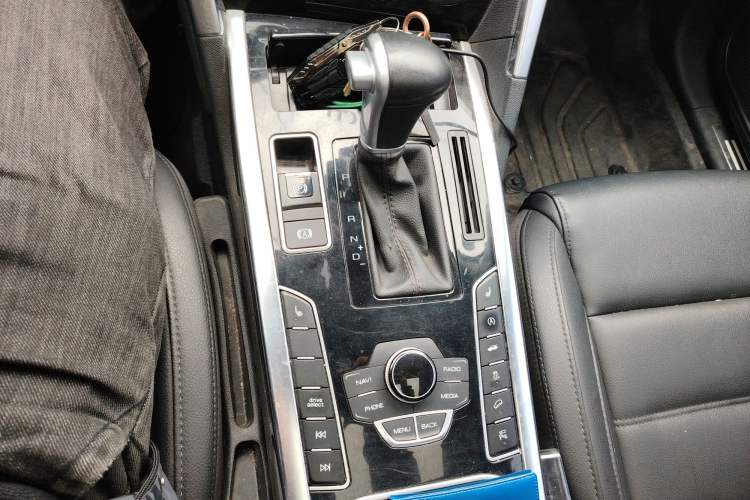 Used Haval H7 2016 Blue-Label H7 2.0T Automatic Luxury Model
