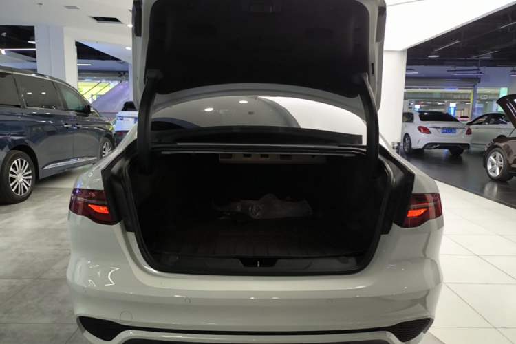 Used Jaguar XEL 2020 2.0T 200 PS R-DYNAMIC S Advanced Sport Edition