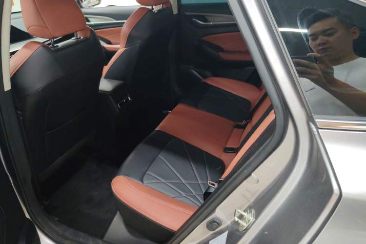 Used CHANGAN Eado 2023 Changan Edition PLUS Blue Whale NE 1.4T GDI DCT Prestige Version Left Rear Seat