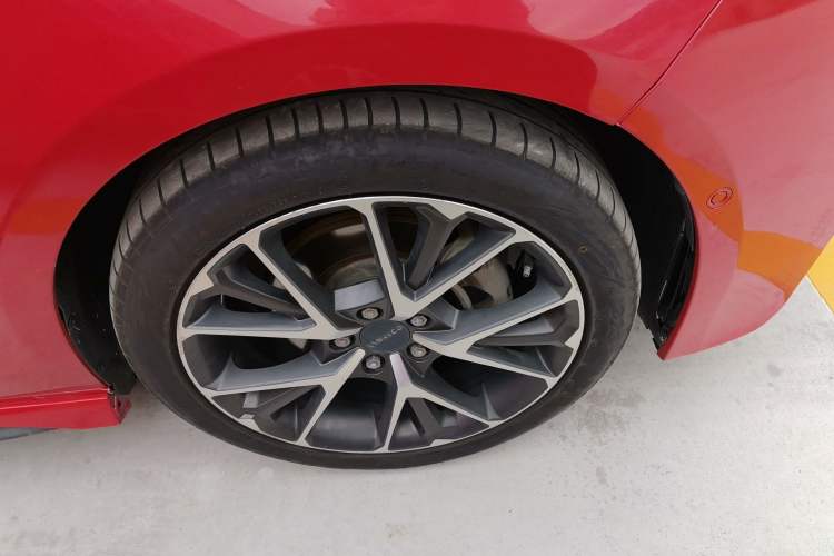 Used Lynk & Co 03 2019 1.5TD DCT JingPro Edition China VI Standard Right Front Wheel Hub