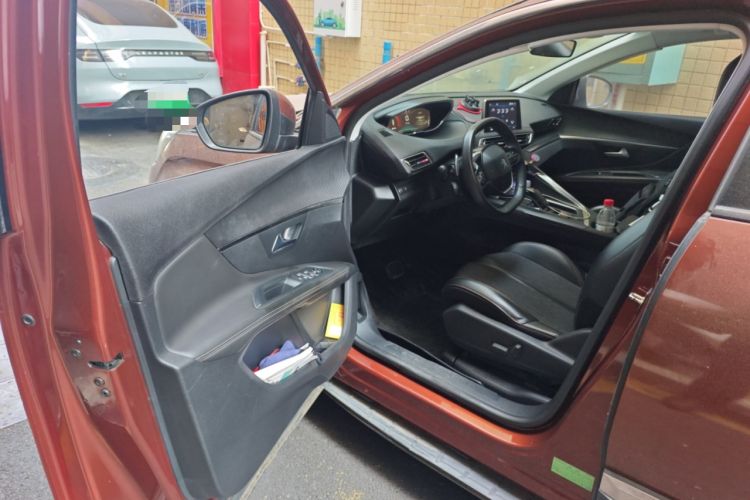 Used Peugeot 4008 2017 350THP Elite Edition Driver Seat