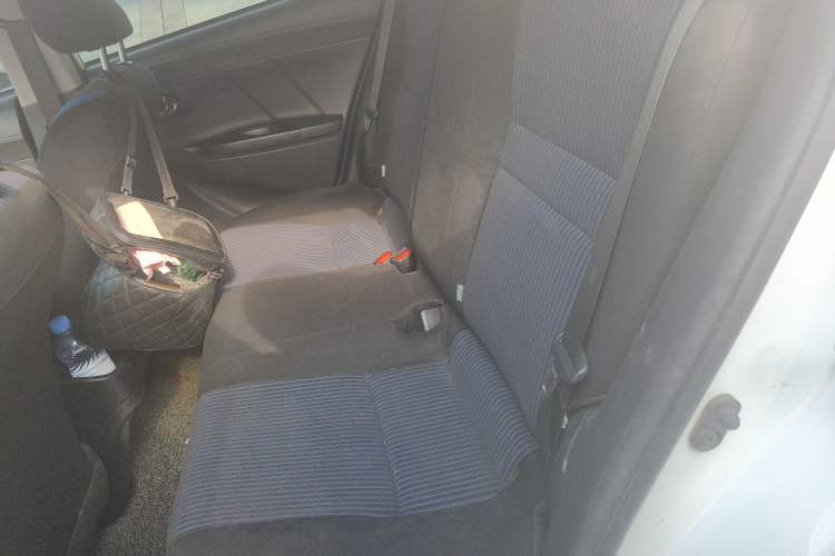 Used Toyota YARiS L Zhi Xuan 2017 1.5G CVT JingSu Model with Upgraded Sunroof
