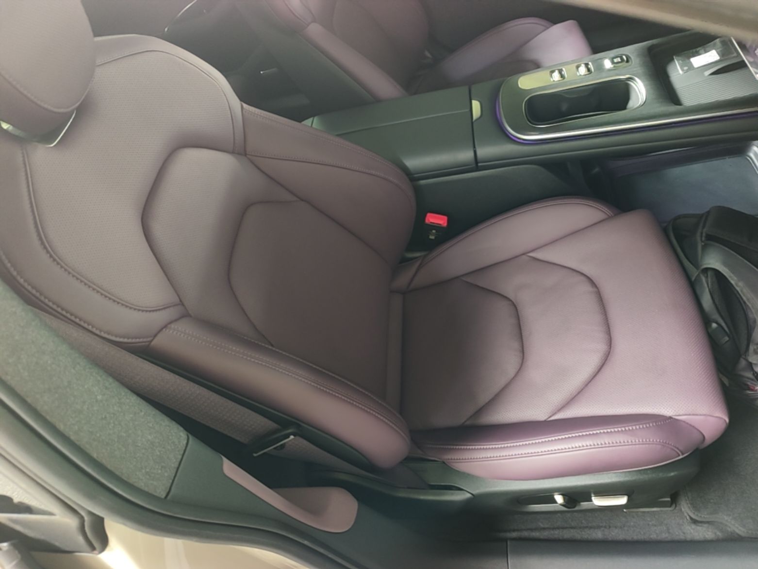 Xiaomi Auto SU7 2024 Rear-Drive Ultra-Long Range Advanced Pro-Level Intelligent Driving Version — снимка 19