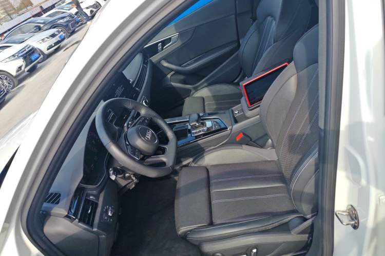 Used Audi A4L 2024 40 TFSI Luxury Dynamic Edition