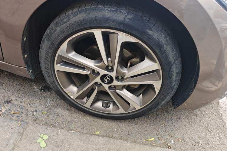 Used Hyundai Elantra (6th Generation / Lingdong) 2016 1.6L Automatic ZhiXuan – Elite Version
