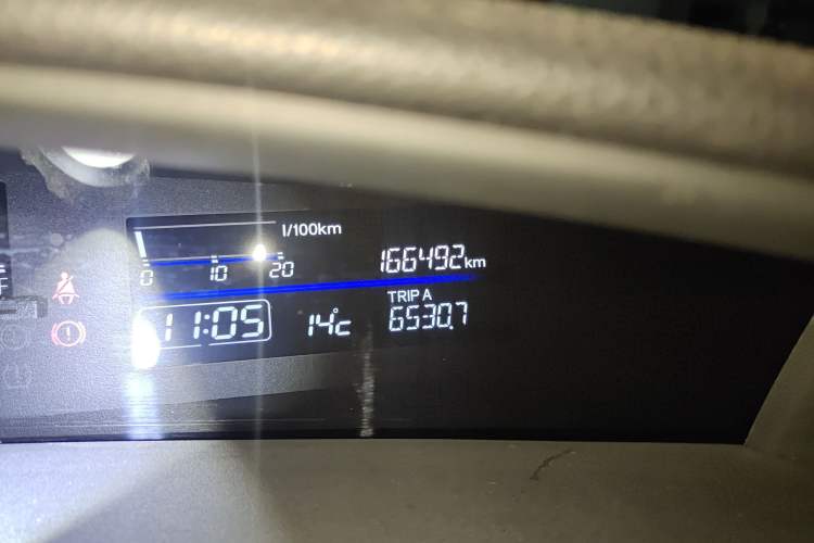 Used Honda Jade 2014 1.8L Automatic Comfort Elite Version 5 Seats