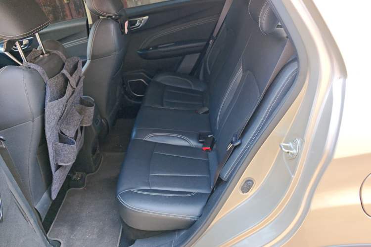 Used Geely Auto Vision X3 2019 Upgraded Model 1.5L CVT Elite Version