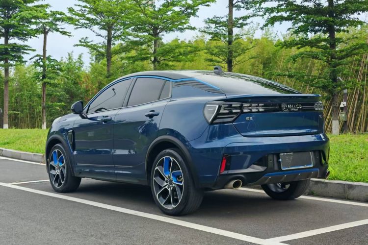 Used Lynk & Co 05 2020 2.0TD Two-Wheel Drive Shine Halo