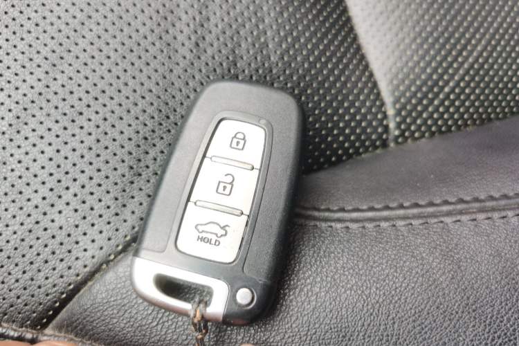 Used Hyundai Sonata 2013 2.0L Automatic Luxury Edition
