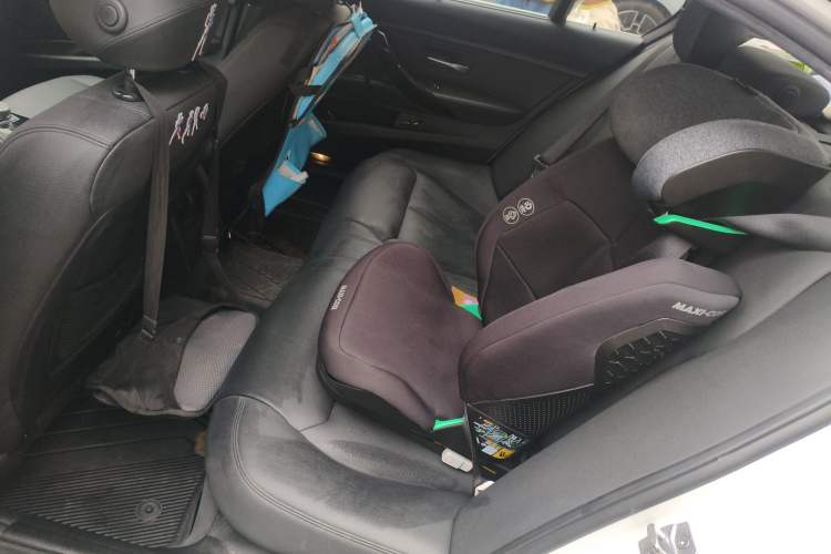 Used BMW 3 Series 2016 320Li Ambition Model
