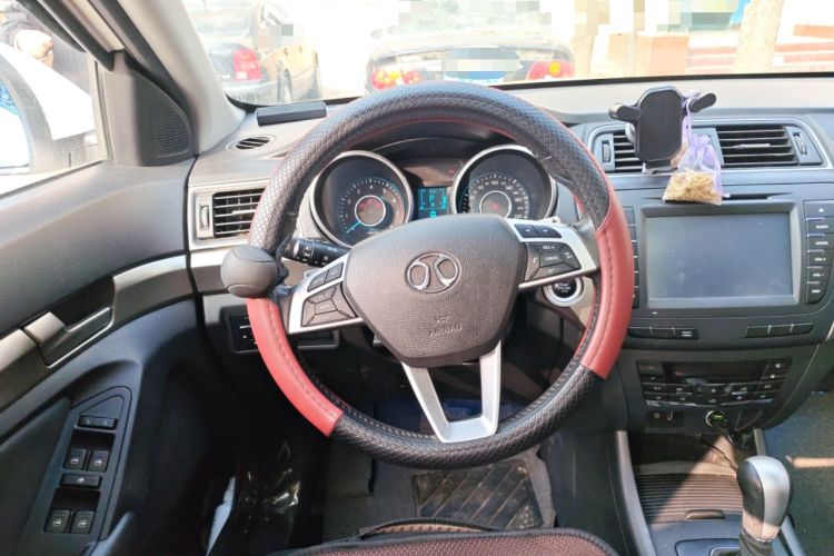 Used BAIC Senova X65 2015 2.0T Automatic Elite Model
