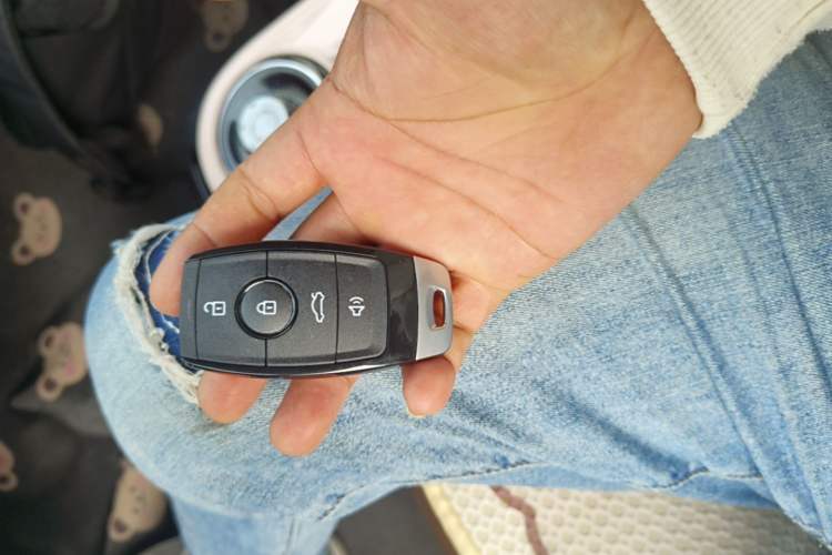 Used Wuling Bingo 2024 333 km Lingxi Connected Version Vehicle Key