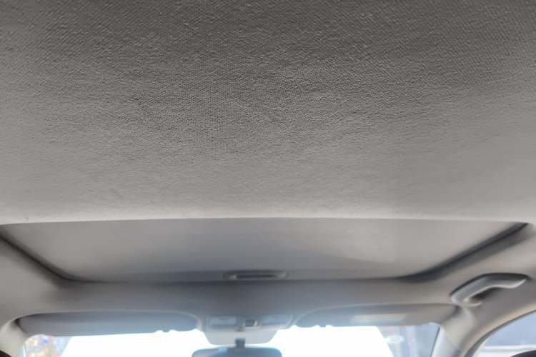 Used Kia KX Cross 2017 1.4L AT GLS Headliner