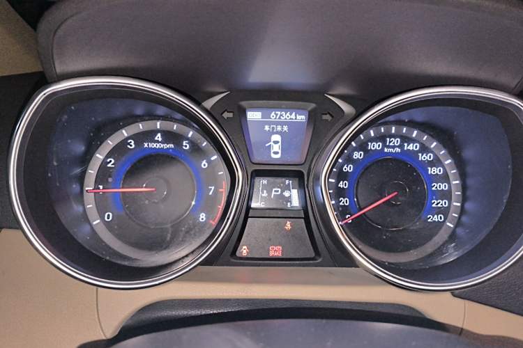 Used Hyundai Elantra (5th Generation / Langdong) 2012 1.6L Automatic Prestige Model