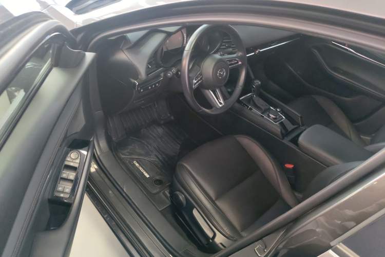 Used Mazda 3 Axela 2022 2.0L Automatic Zhiya Edition
