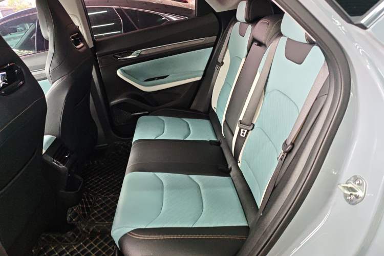 Used Geely Auto Emgrand S 2022 1.4T CVT Crossover Player Edition
