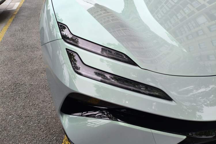 Used Lotus EMEYA 2024 EMEYA S+
