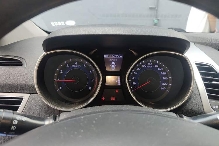 Used Hyundai Elantra (5th Generation / Langdong) 2016 1.6L Automatic Prestige Model Instrument Cluster