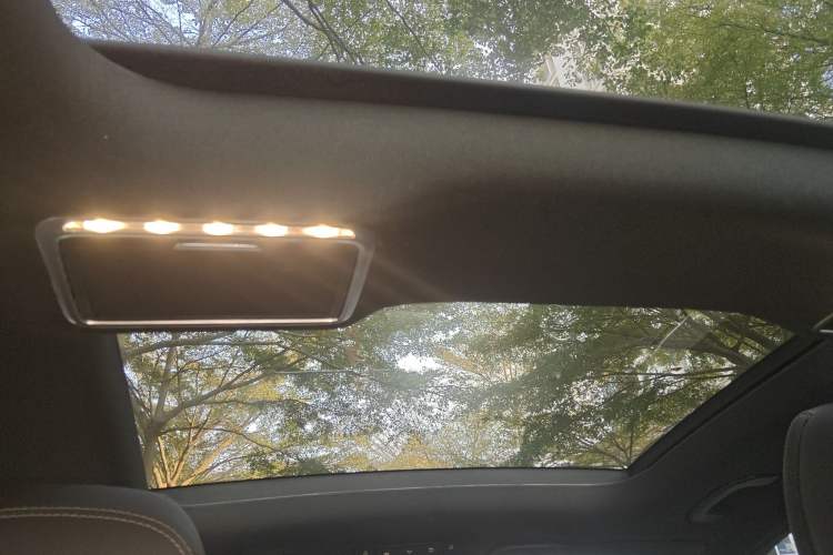 Used Mercedes-Benz GLC 2021 GLC 260 L 4MATIC Luxury Model Headliner