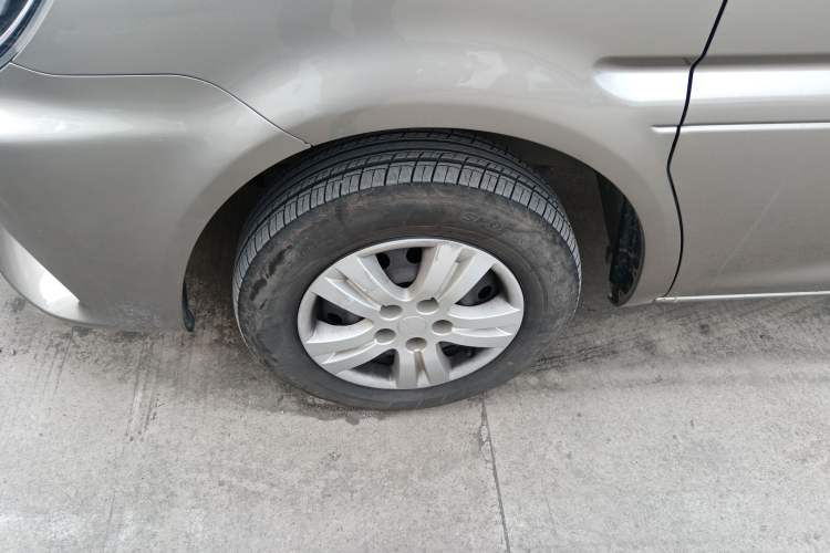 Used FORTHING Lingzhi 2023 M5L 1.6L Base Model 5 Seats Exterior 4