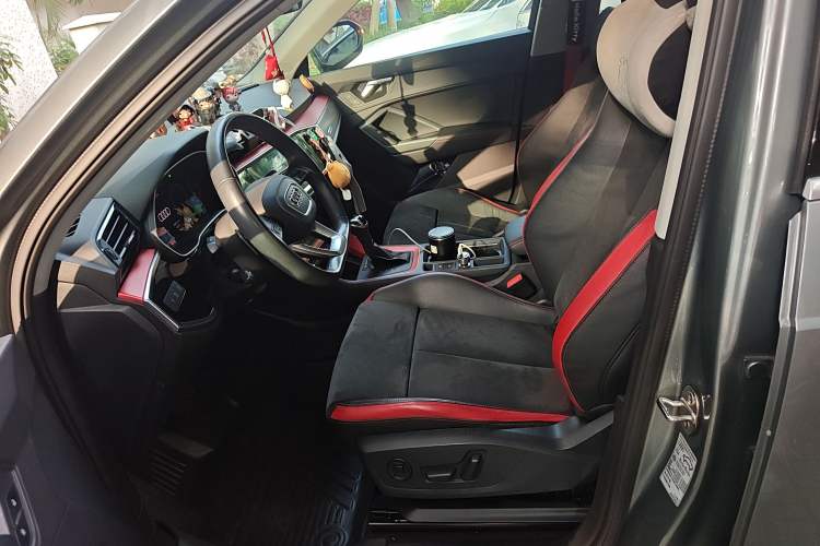 Used Audi Q3 2021 35 TFSI Fashion Dynamic Model
