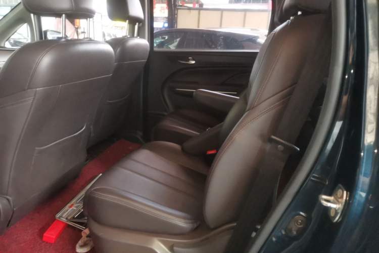 Used GAC Trumpchi M6 2019 270T DCT Luxury Edition (7-seater) China VI Left Rear Seat