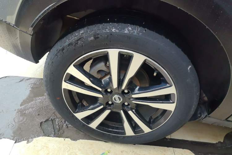 Used Nissan Kicks 2021 1.5L XL CVT Cool Enjoyment Edition Exterior 3