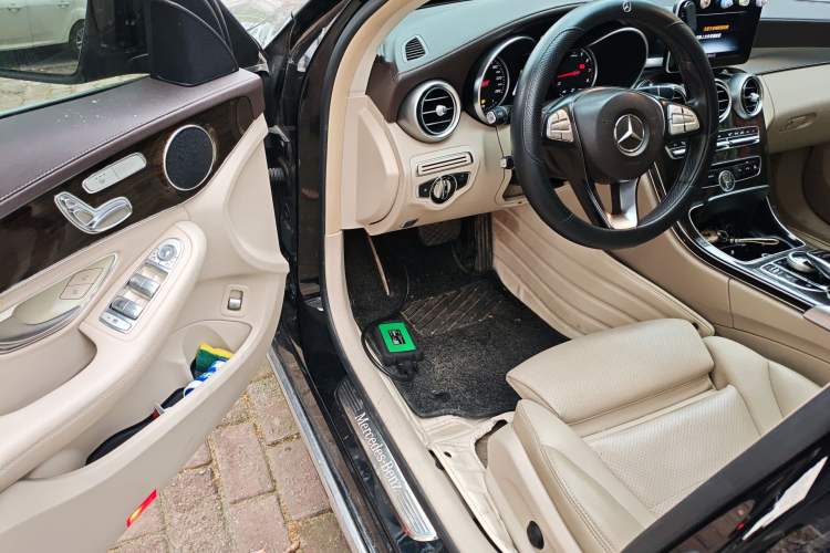 Used Mercedes-Benz C-Class 2015 C 200 L Sport Edition Driver Seat