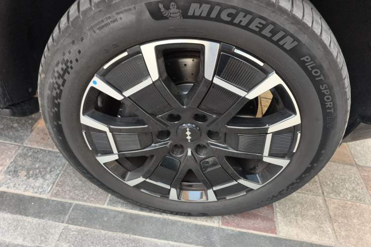 Used Formula Leopard 8 2025 Zhiyong Flagship Drone Edition 7 Seats