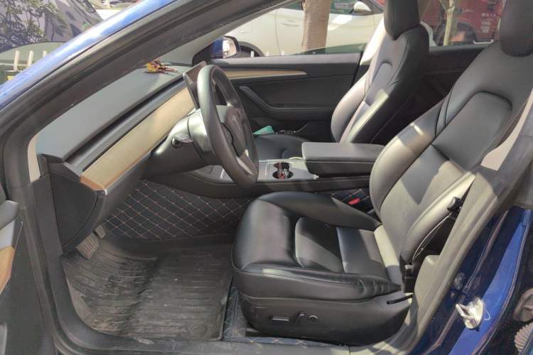 Used Tesla Model 3 2022 Rear-Wheel-Drive Version Left Front Seat