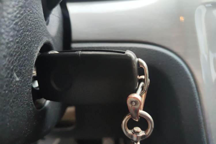 Used Volkswagen Gran Lavida 2013 1.6L Automatic Fashion Model Vehicle Key