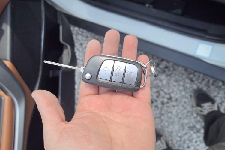 Used JAC Group Refine S3 2014 1.5L Manual Luxury Model