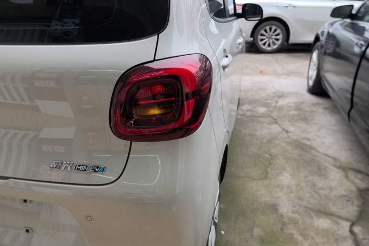 Used Wuling Hongguang MINIEV 2025 Four-Door Version Advanced Edition
