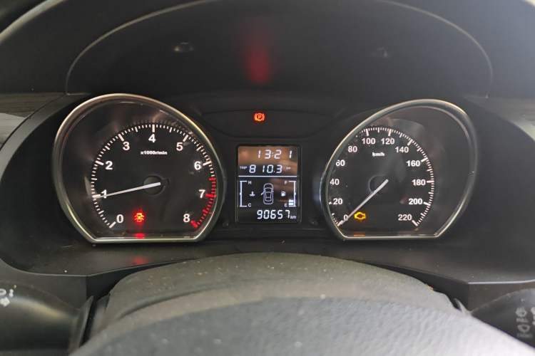 Used Zotye T600 2015 1.5T Manual Luxury Model
