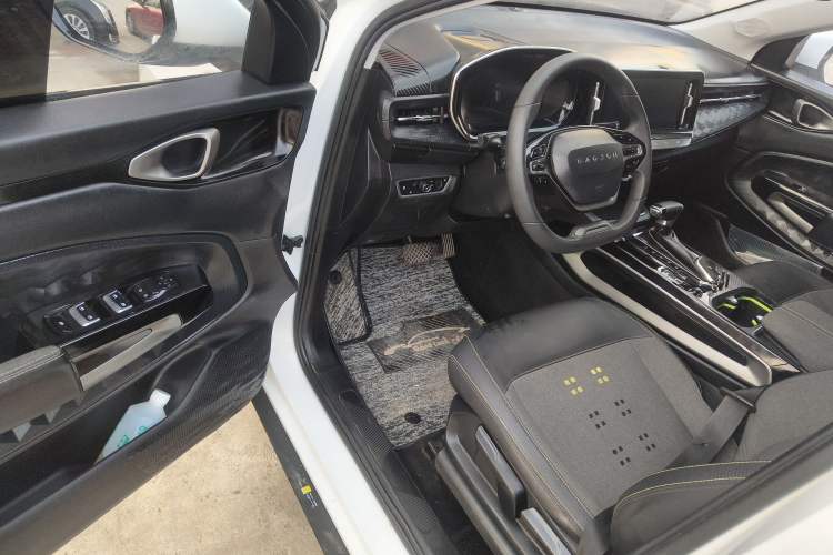 Used Baojun RM-5 2019 1.5T CVT Elite Version with 24-Hour Online Service 6 Seats