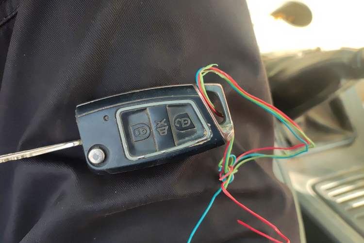 Used FORTHING Lingzhi 2014 M5 Q7 2.0L 7-seat Long-wheelbase Comfort Version
