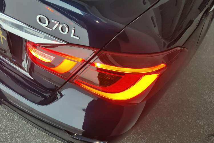 Used Infiniti Q70 2017 Q70L 2.5L Elite Edition