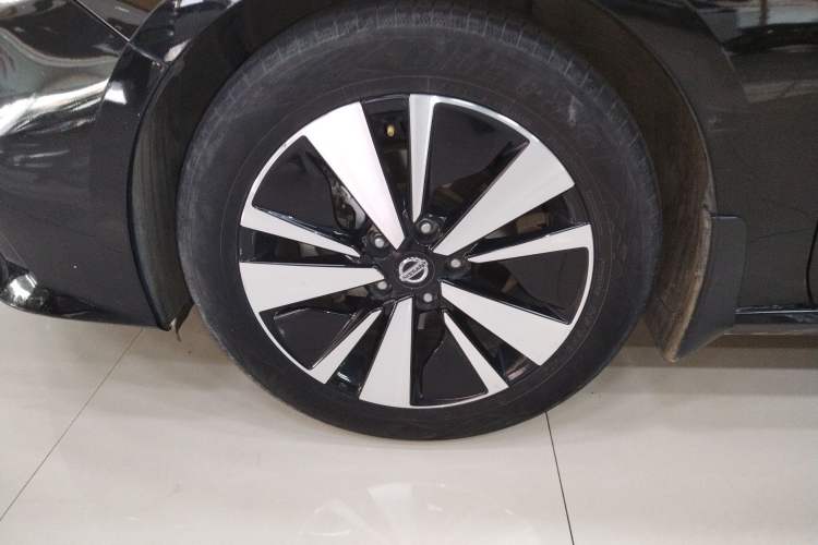 Used Nissan Teana 2021 2.0L XL Comfort Edition Left Front Wheel Hub